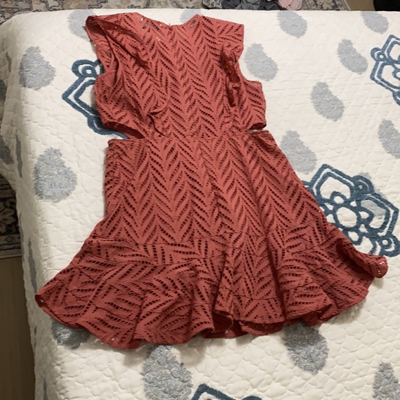 Bardot Dress Size 16- Terracotta - Picture 3 of 6